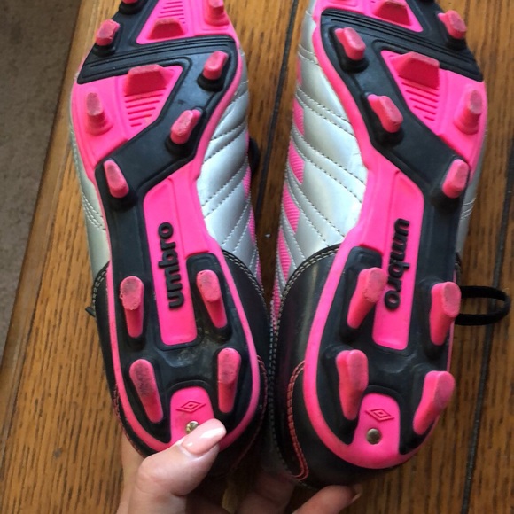 Cleats - Picture 3 of 4